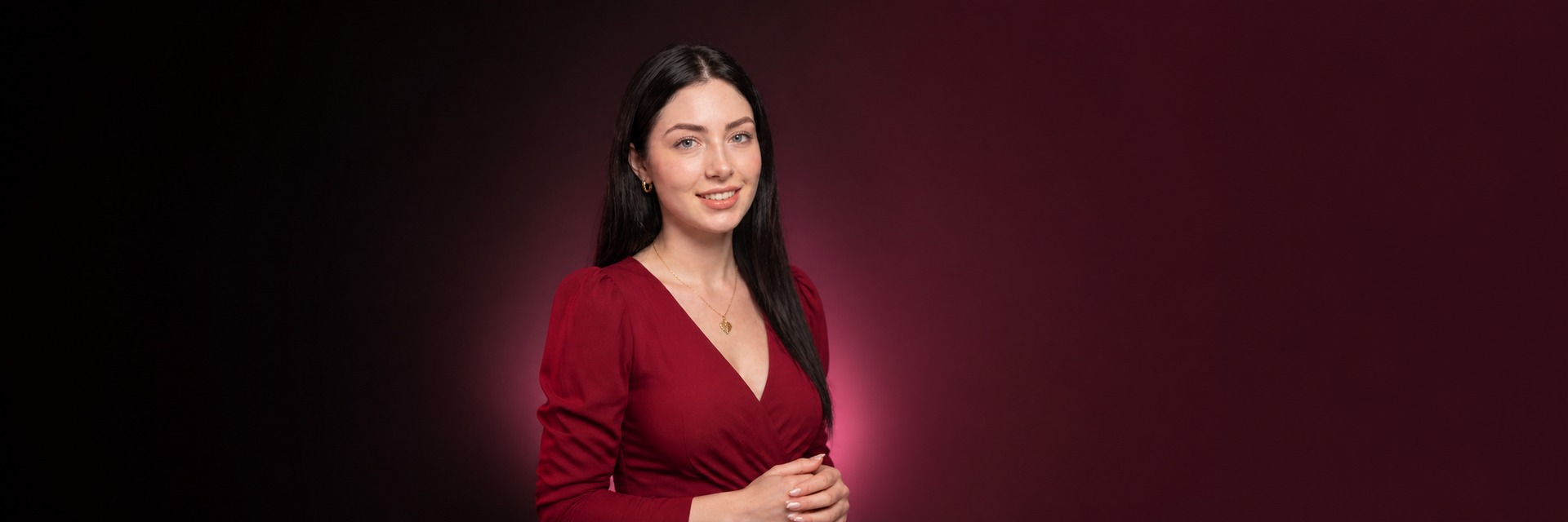 Valentina Gómez, autora de NO LA PERSIGAS